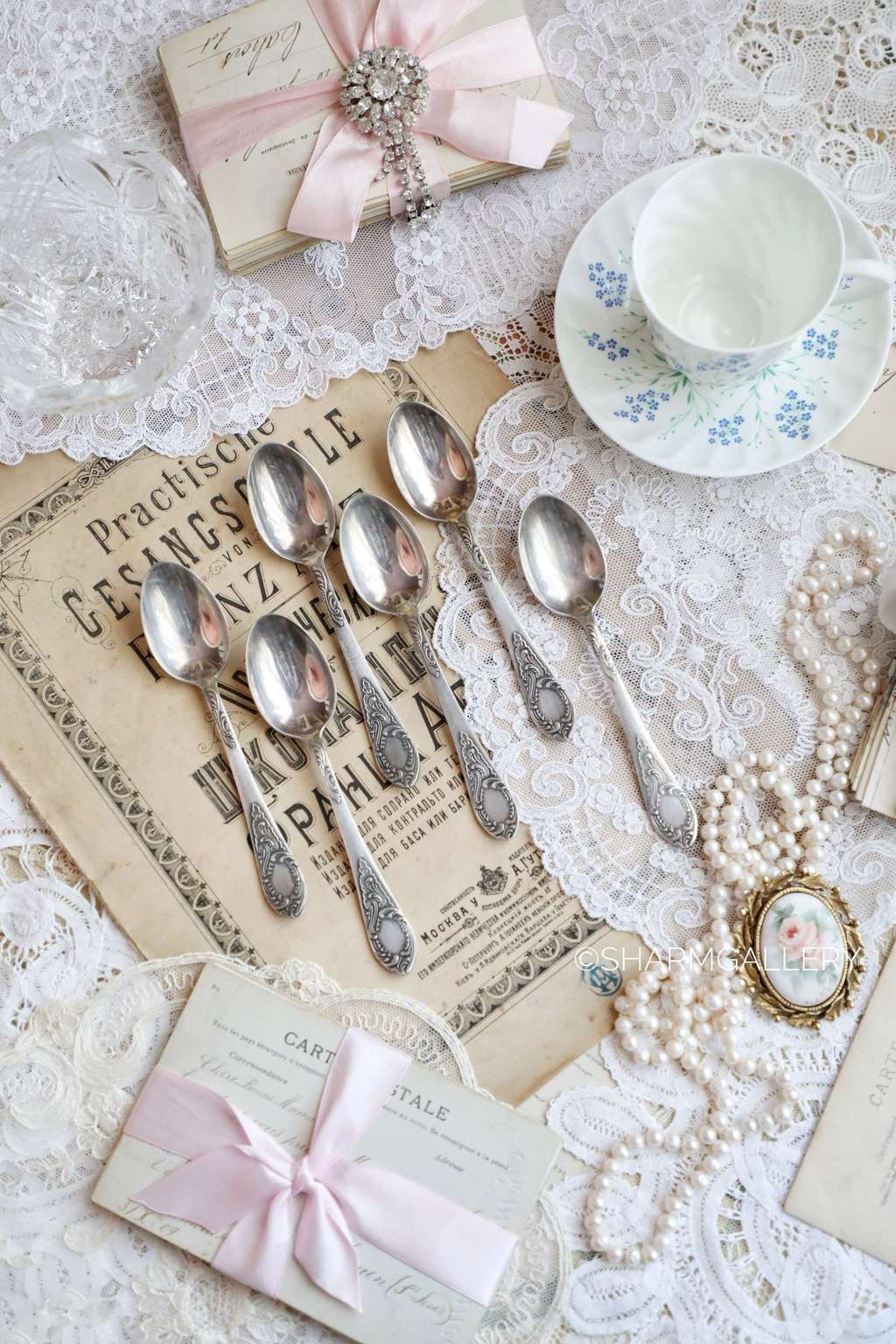 Мельхиоровые чайные ложки в коробке №28. СССР, ЗИД.