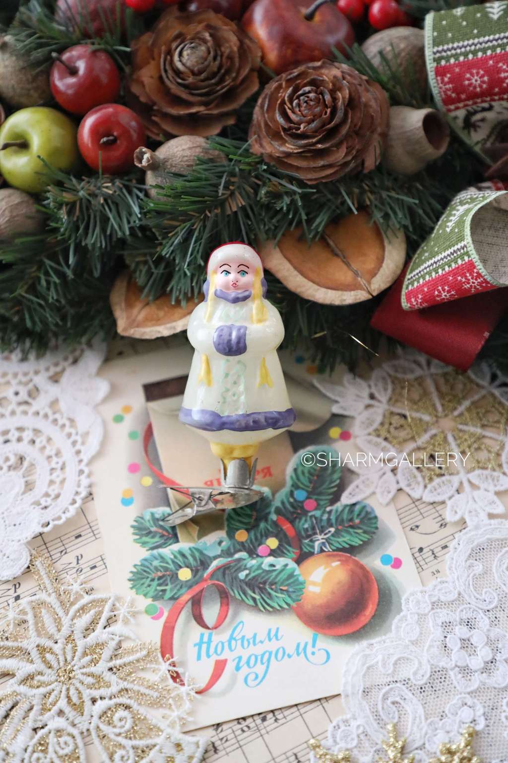 Марфушенька из сказки Морозко. №5. Елочная игрушка, на прищепке, СССР.