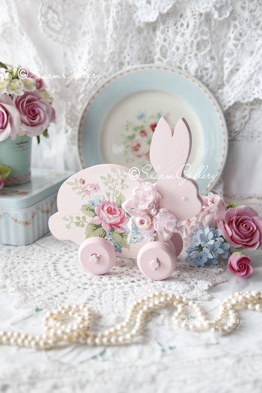 "Кролик". Деревянная, интерьерная игрушка на колесиках.