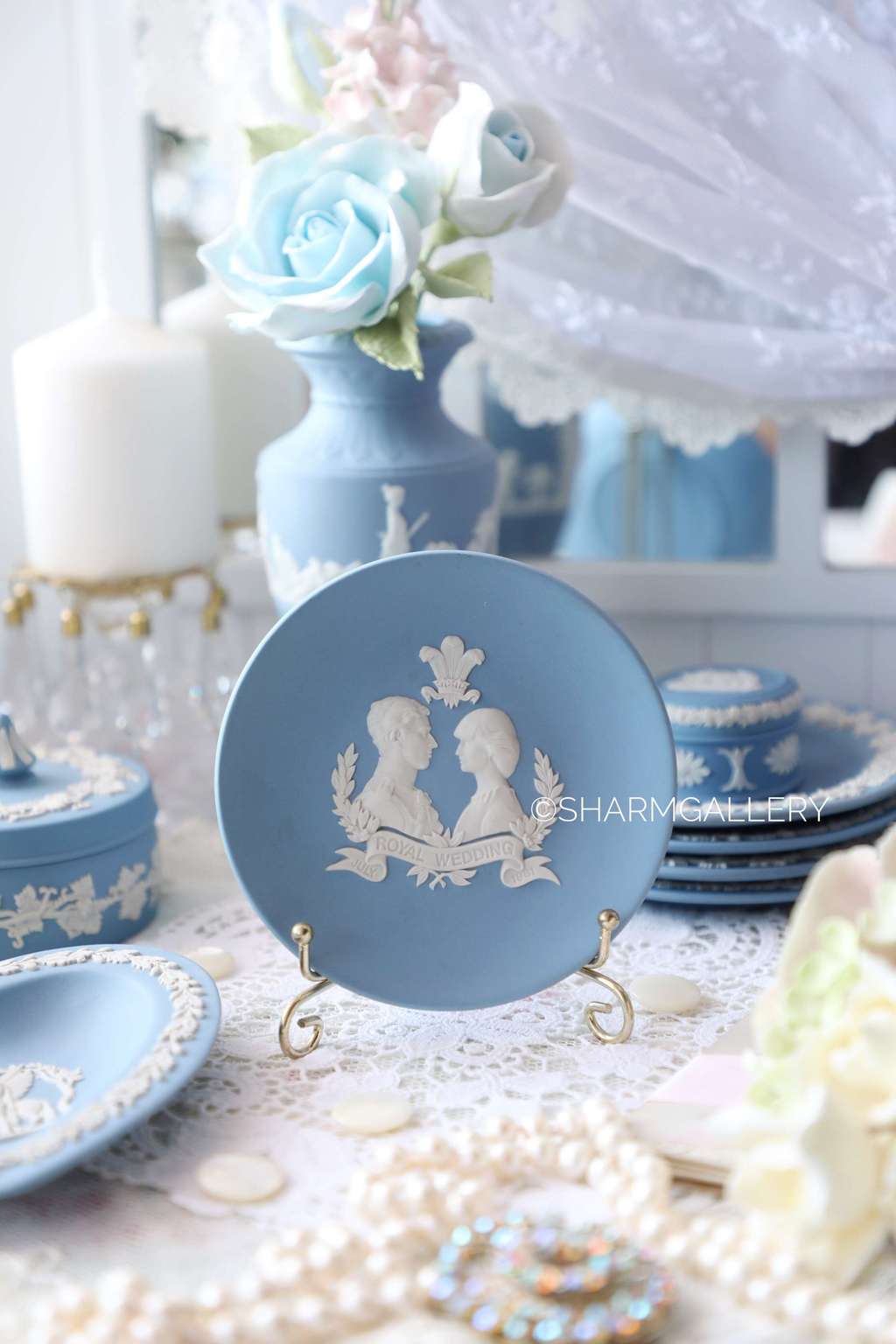 Тарелочка Королевская свадьба принц Чарльзаи Диана 10,5см. бисквитный фарфор Wedgwood Веджвуд, Англия.
