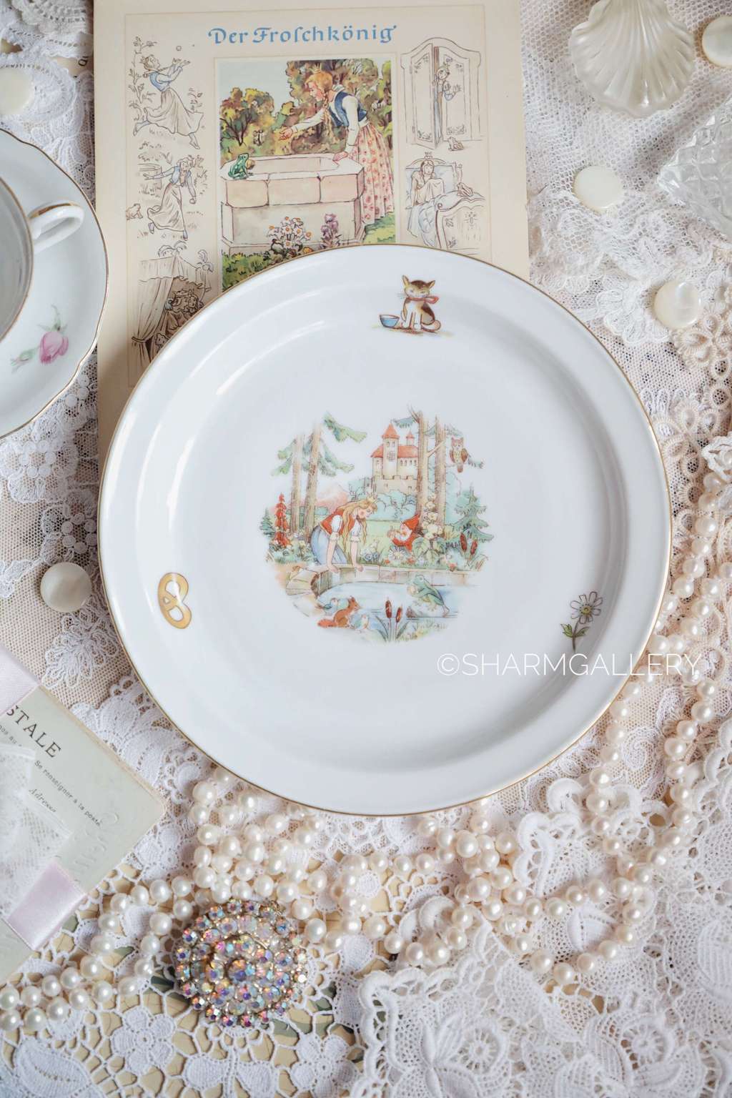Фарфоровая тарелка - сказки "Принц лягушонок" ф-ка Weisswasser (Вайсвассер) ГДР