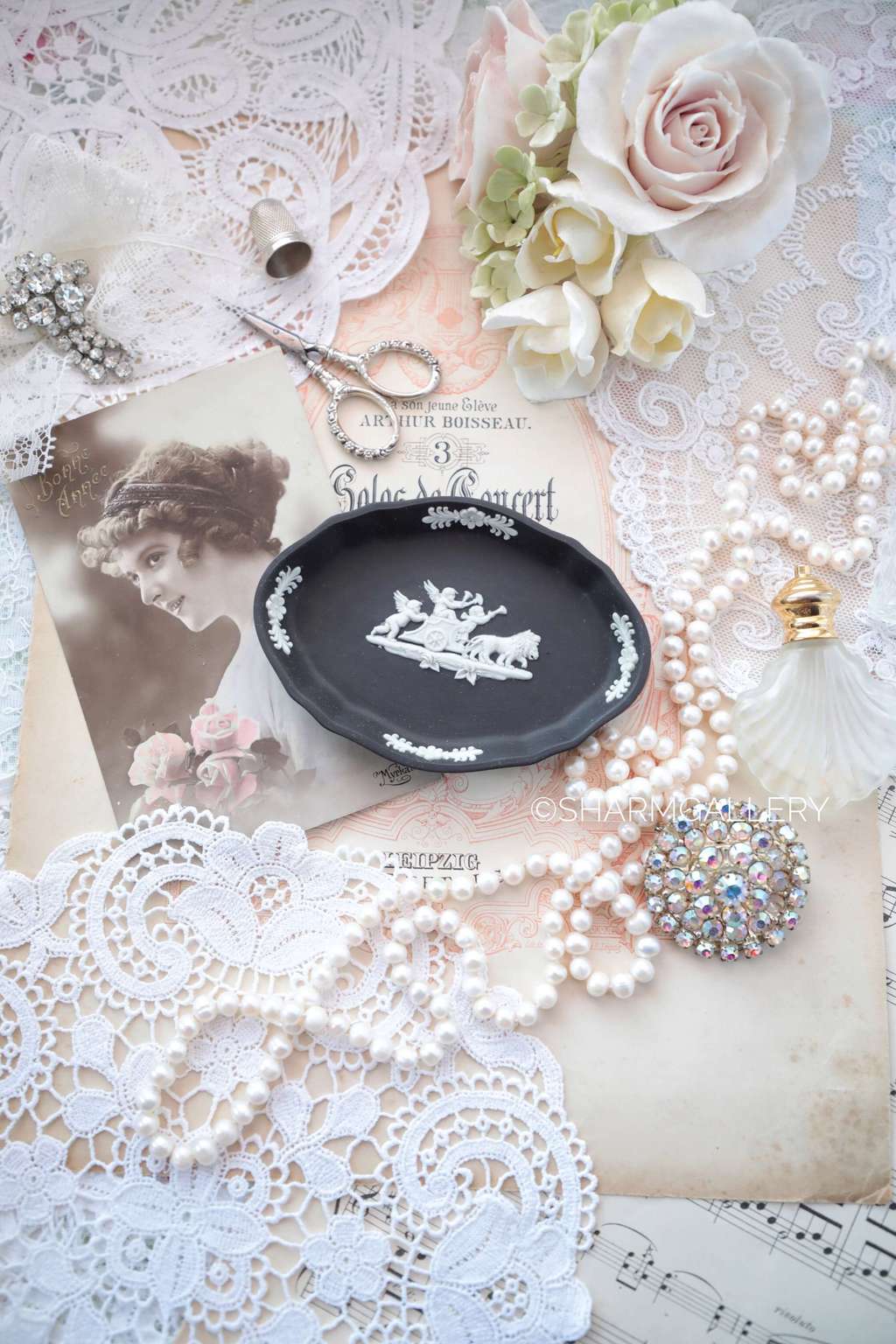 Редкость! Тарелочка для украшений Базальт, бисквитный черный фарфор Wedgwood, Англия.