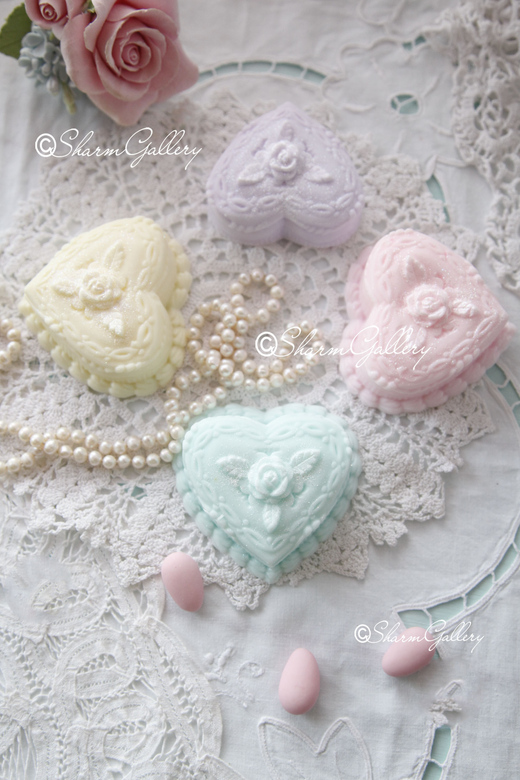 "Сердце с розой". Мыло ручной работы.