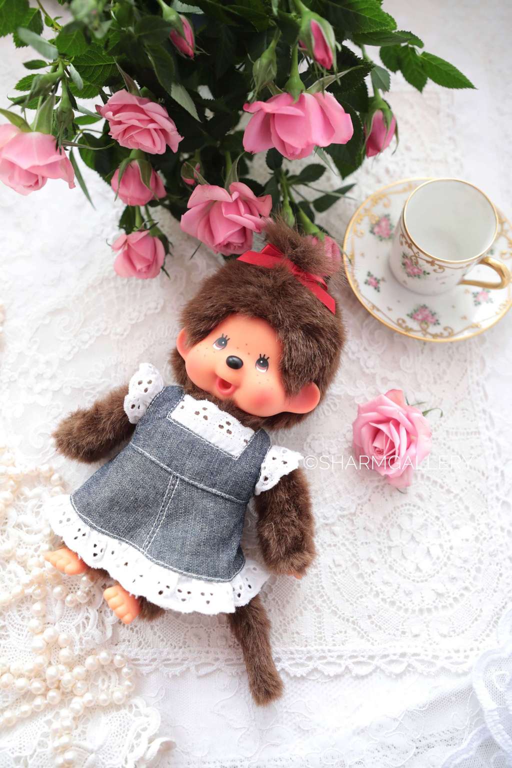 Мончичи (Monchhichi) игрушка обезьянка "Девочка в сарафане" 20см.