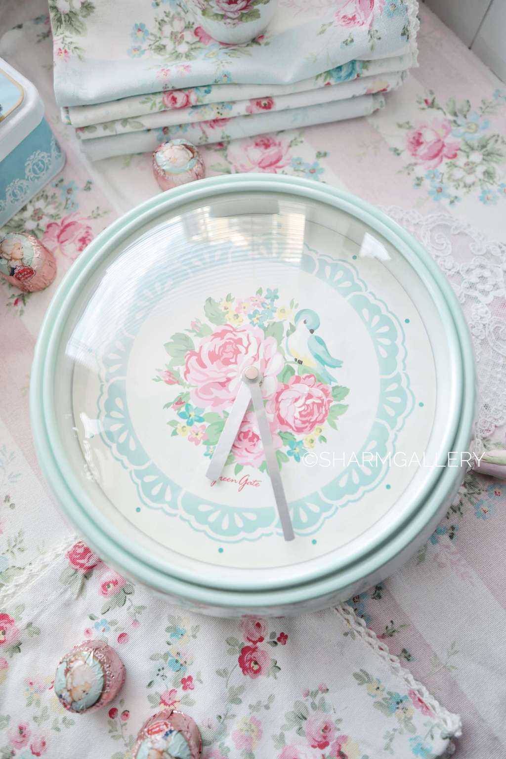 Настенные часы мятные с птичкой "GreenGate" Дания