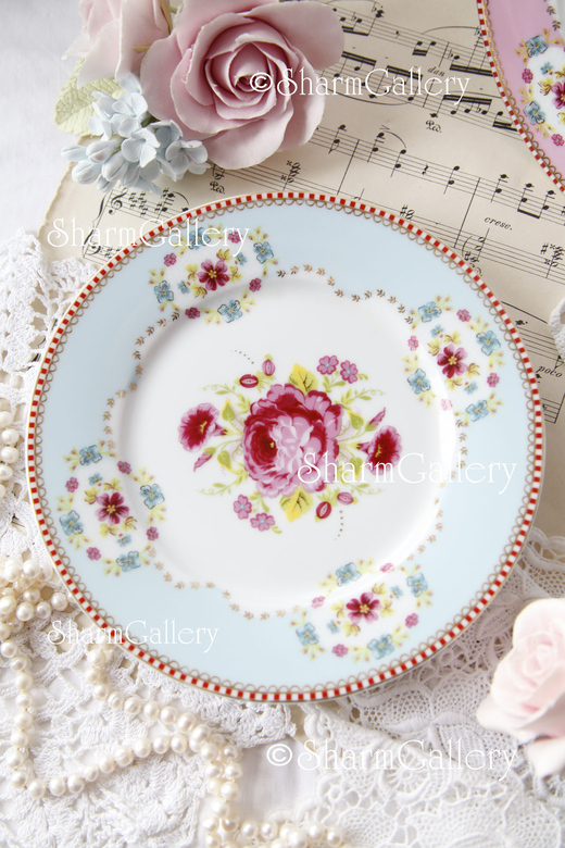 Фарфоровая десертная тарелка "Пион", голубая. Mimex, PiP Studio Голландия.