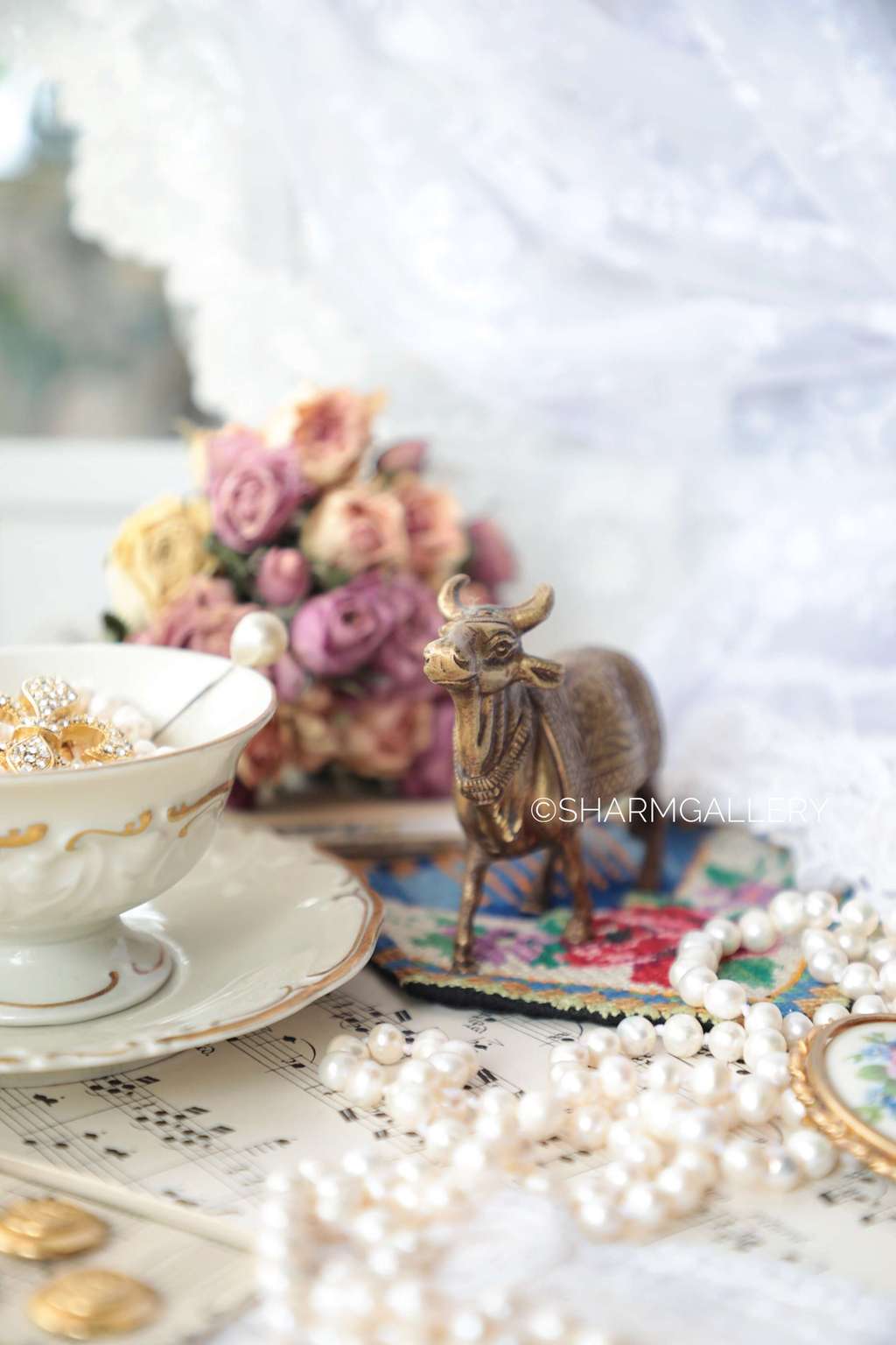 Скульптура Бык бронза, Испания.