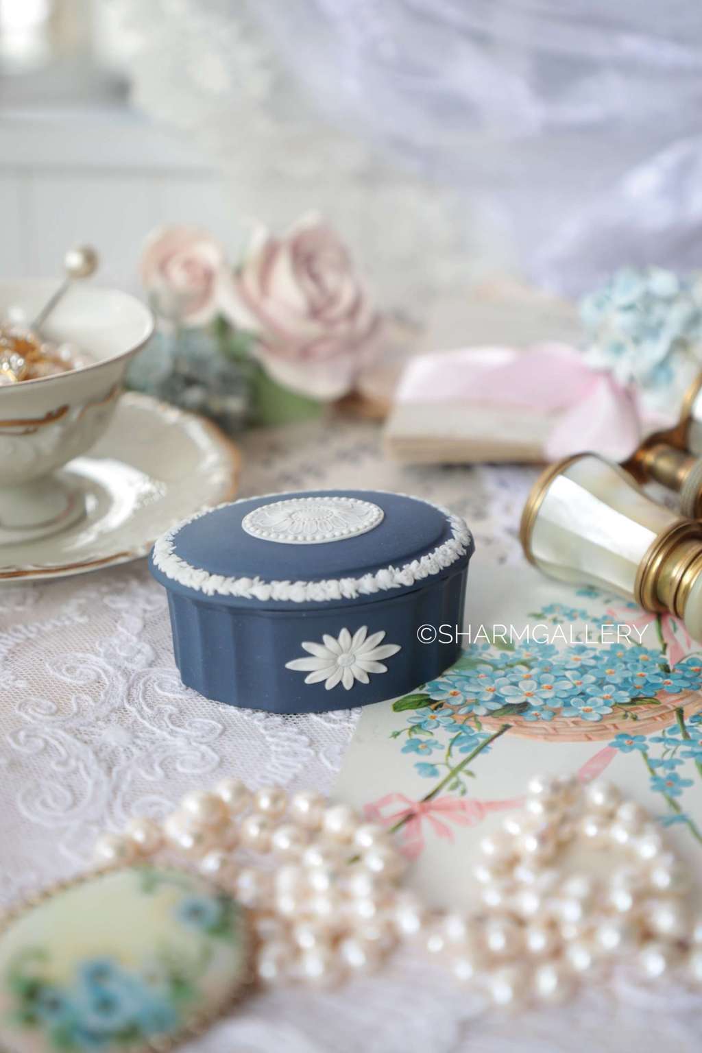 Редкость! Шкатулка для украшений «Flower» бисквитный синий фарфор Веджвуд, Wedgwood Англия.