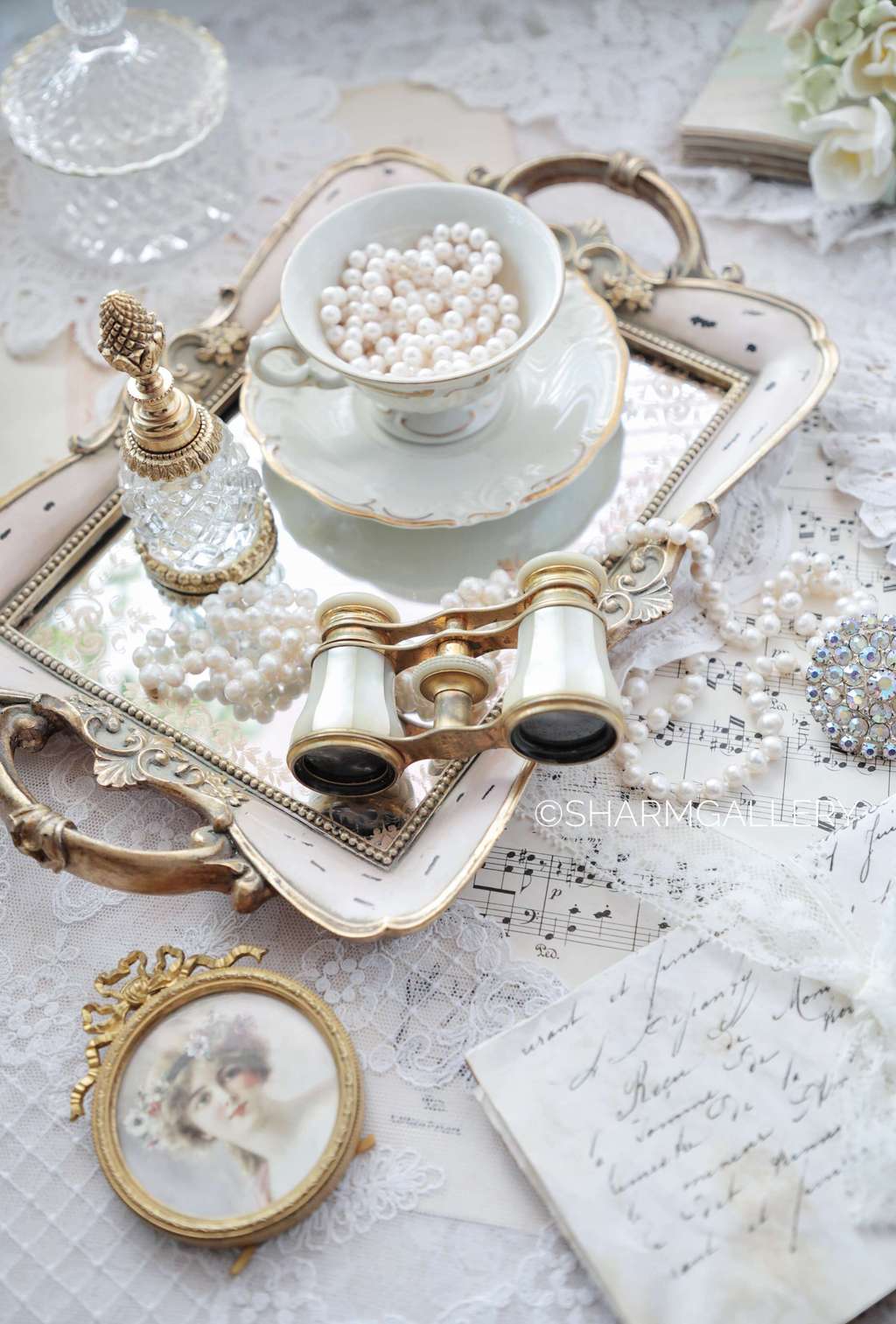 Антикварный перламутровый театральный бинокль. Франция. №4.