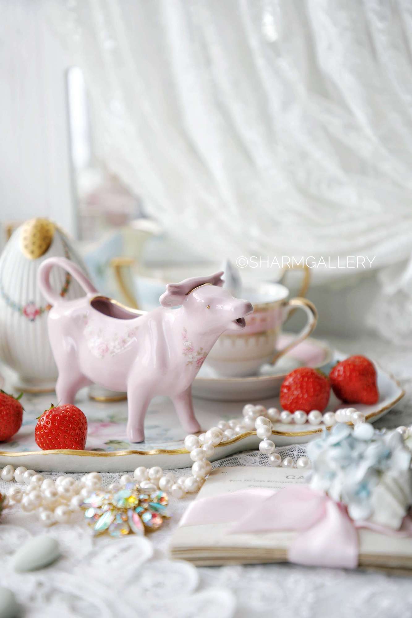 Сливочник - корова 70мл., розовый фарфор Leander Чехия.