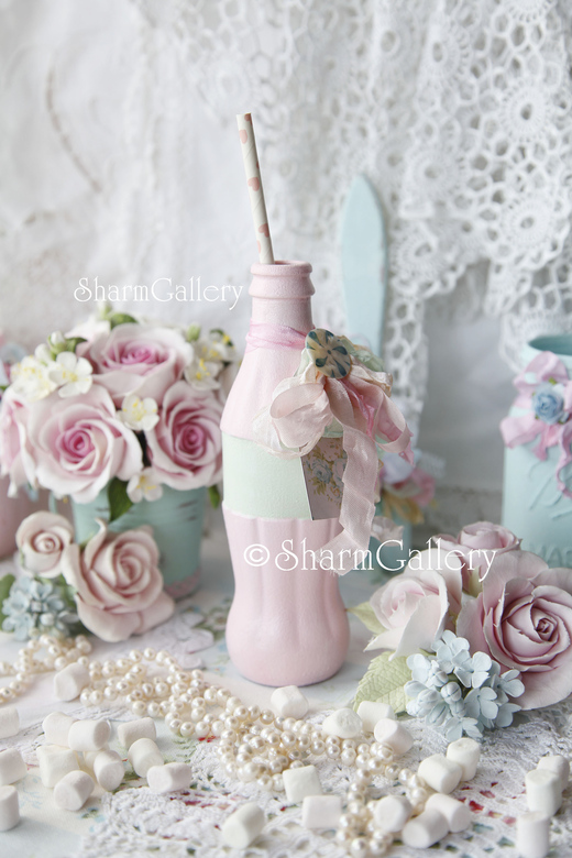 Стеклянная бутылка "Кока - Кола", в "шебби стиле".