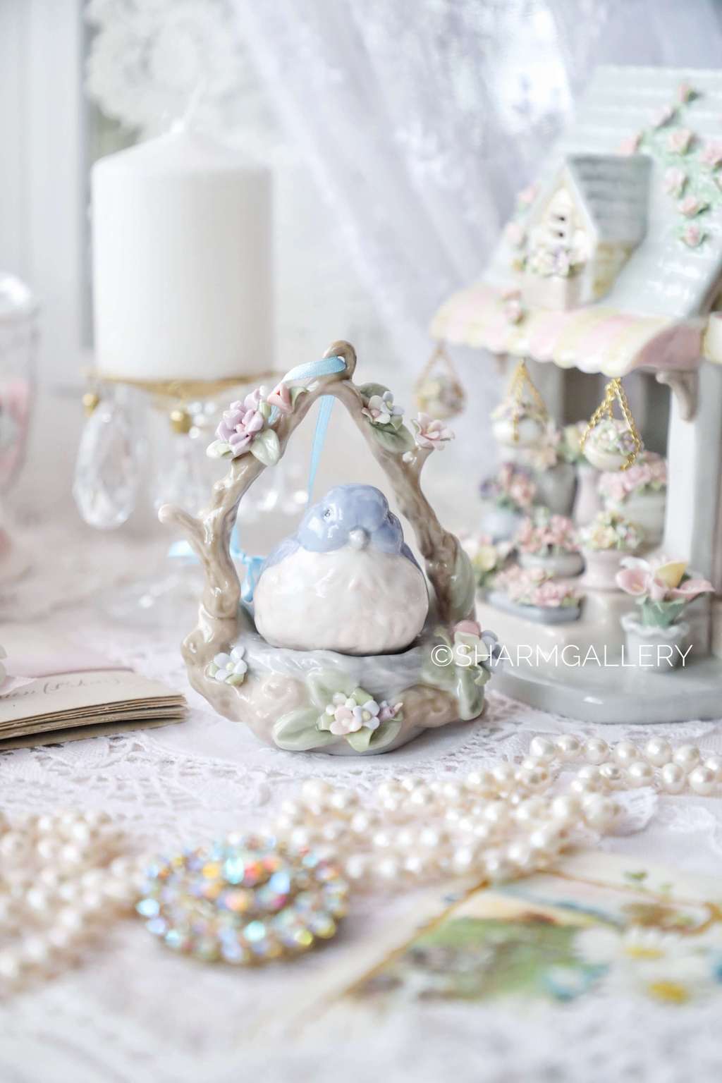 Подвесная фигурка "Птичка в гнезде", фарфор Pavone.