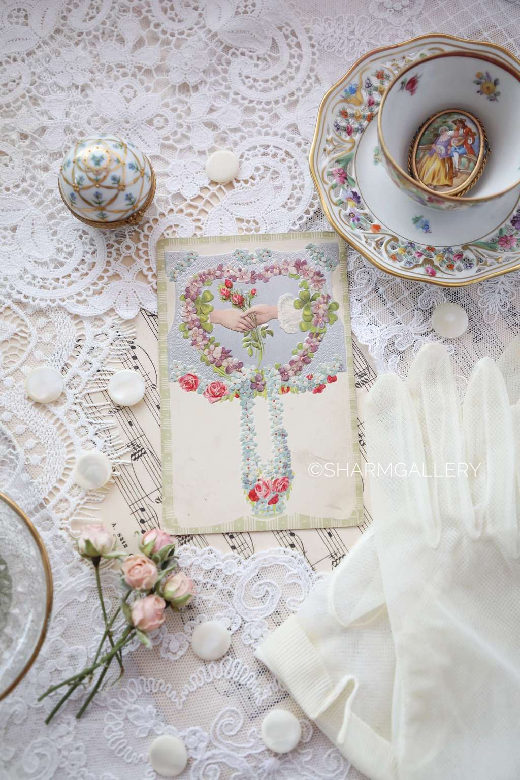 Открытка, антикварная, подписана.