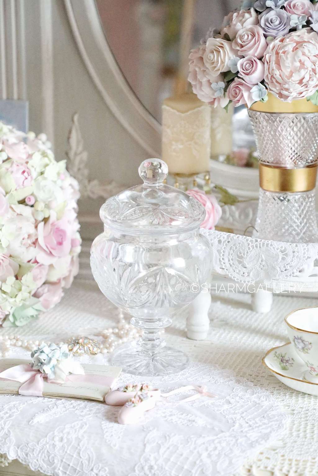 Хрустальная конфетница - бонбоньерка с крышкой, СССР.