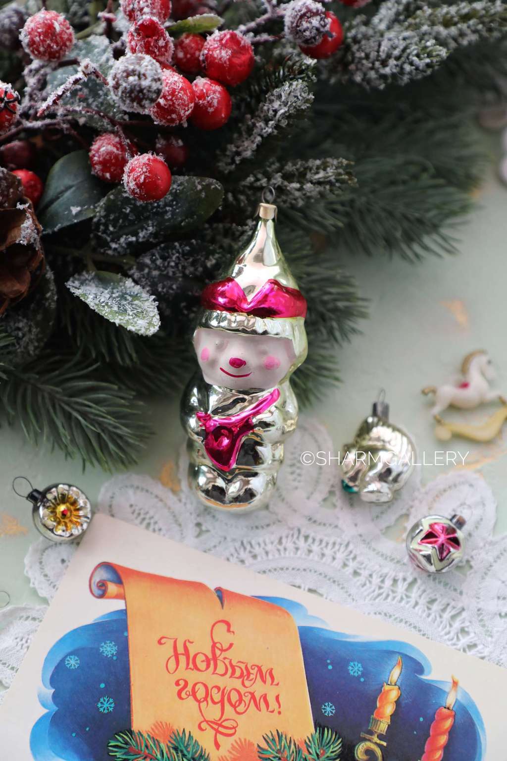 Петрушка/Скоморох с балалайкой №3. Елочная игрушка, стекло СССР.