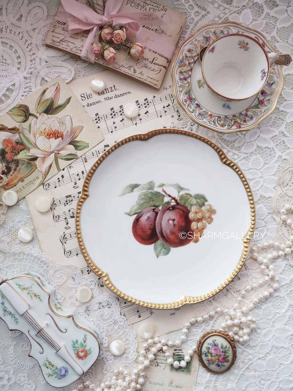 Тарелка "Сливы и крыжовник" 20см. фарфор Krautheim Бавария, Германия.