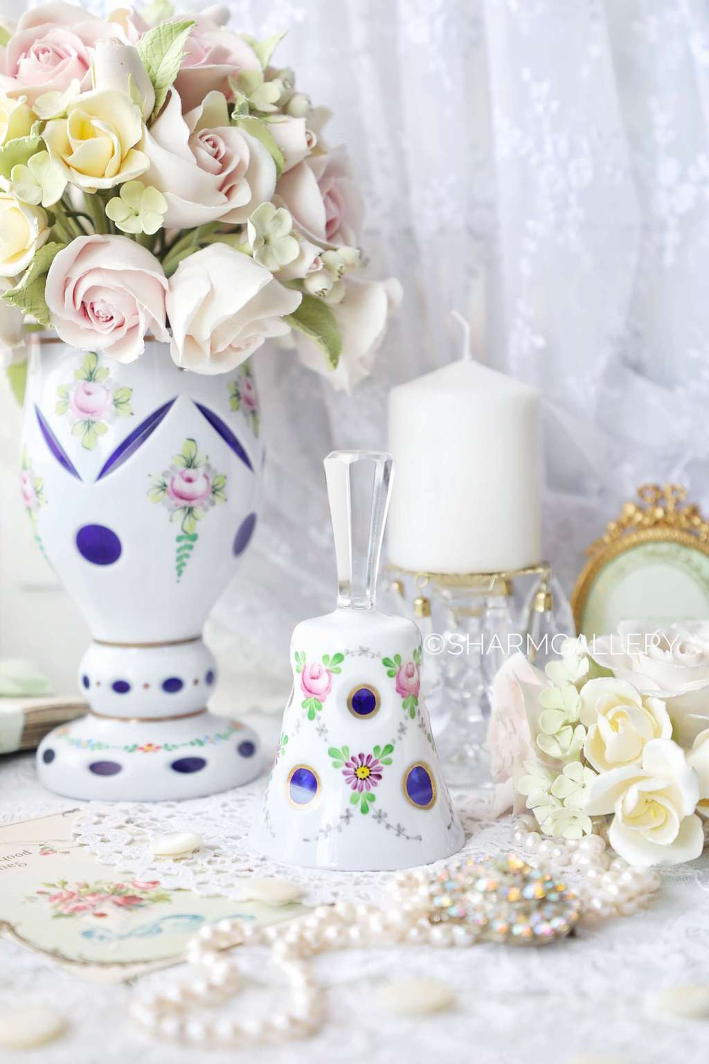 Колокольчик двухслойное стекло/кобальт BOHEMIA, ЧЕХОСЛОВАКИЯ.