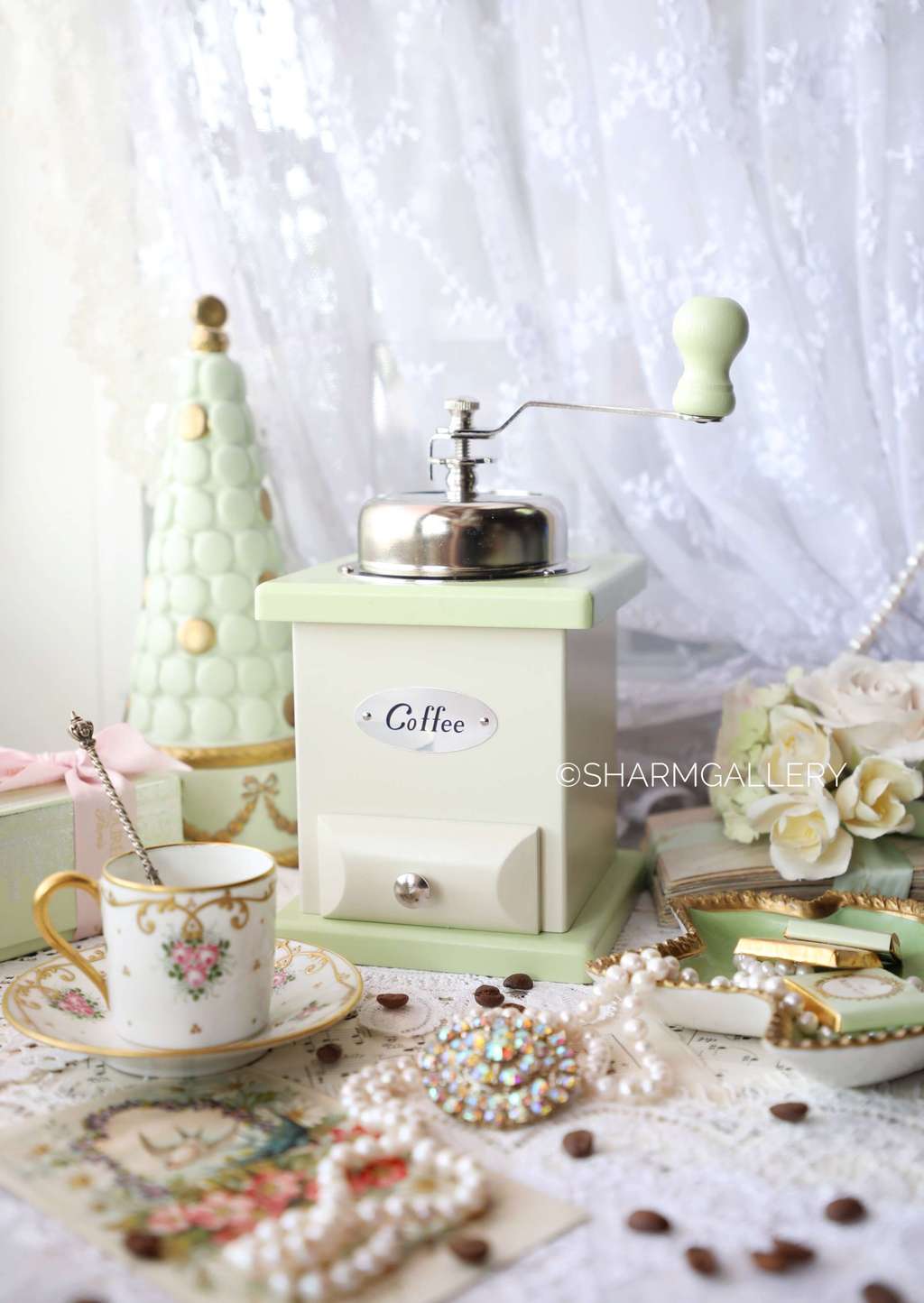 Кофемолка ручная, мельница салатовая, дерево.