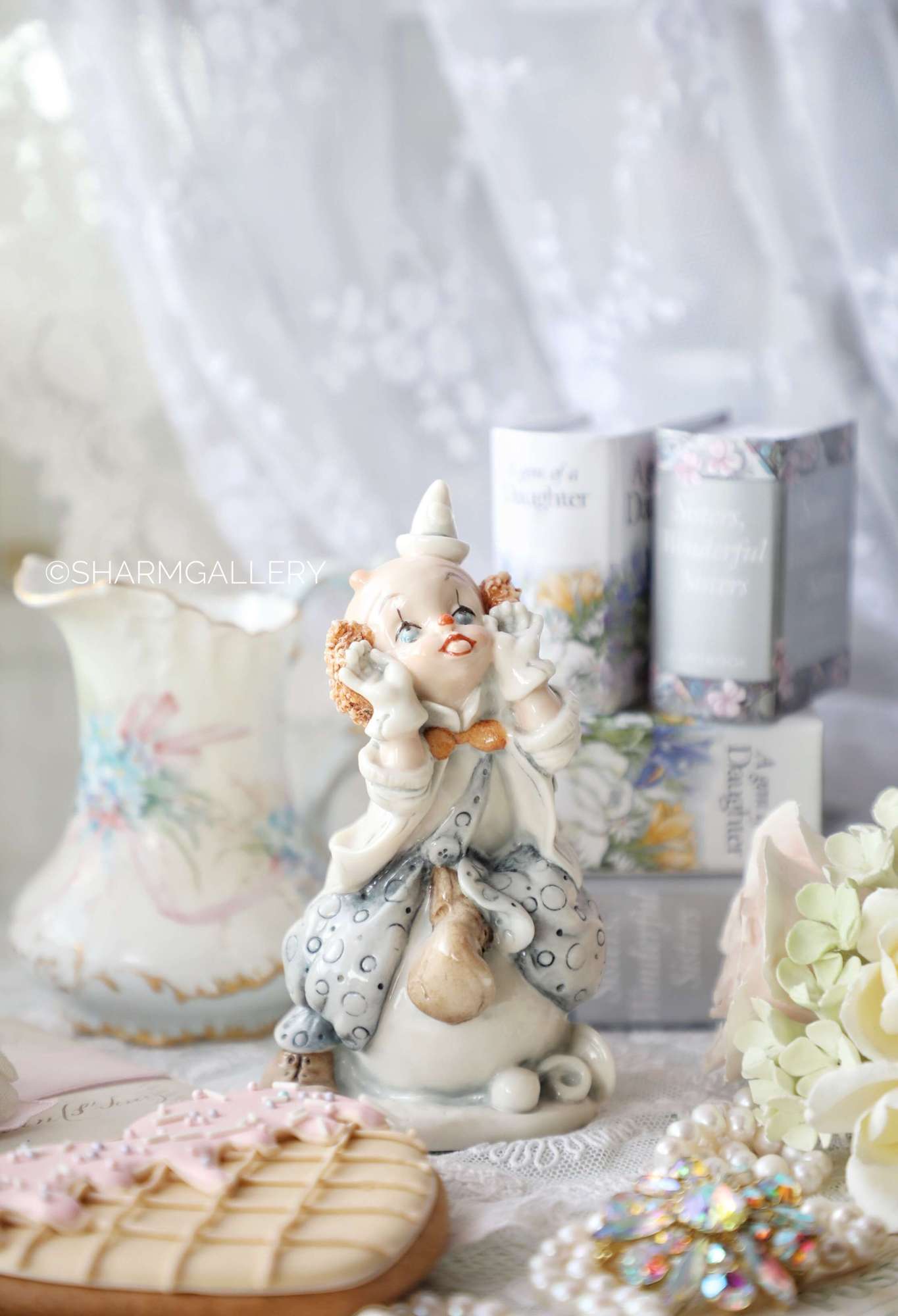 Статуэтка Клоун на шаре. Florence, Giuseppe Armani, Каподимонте Италия 1987г. Дефект