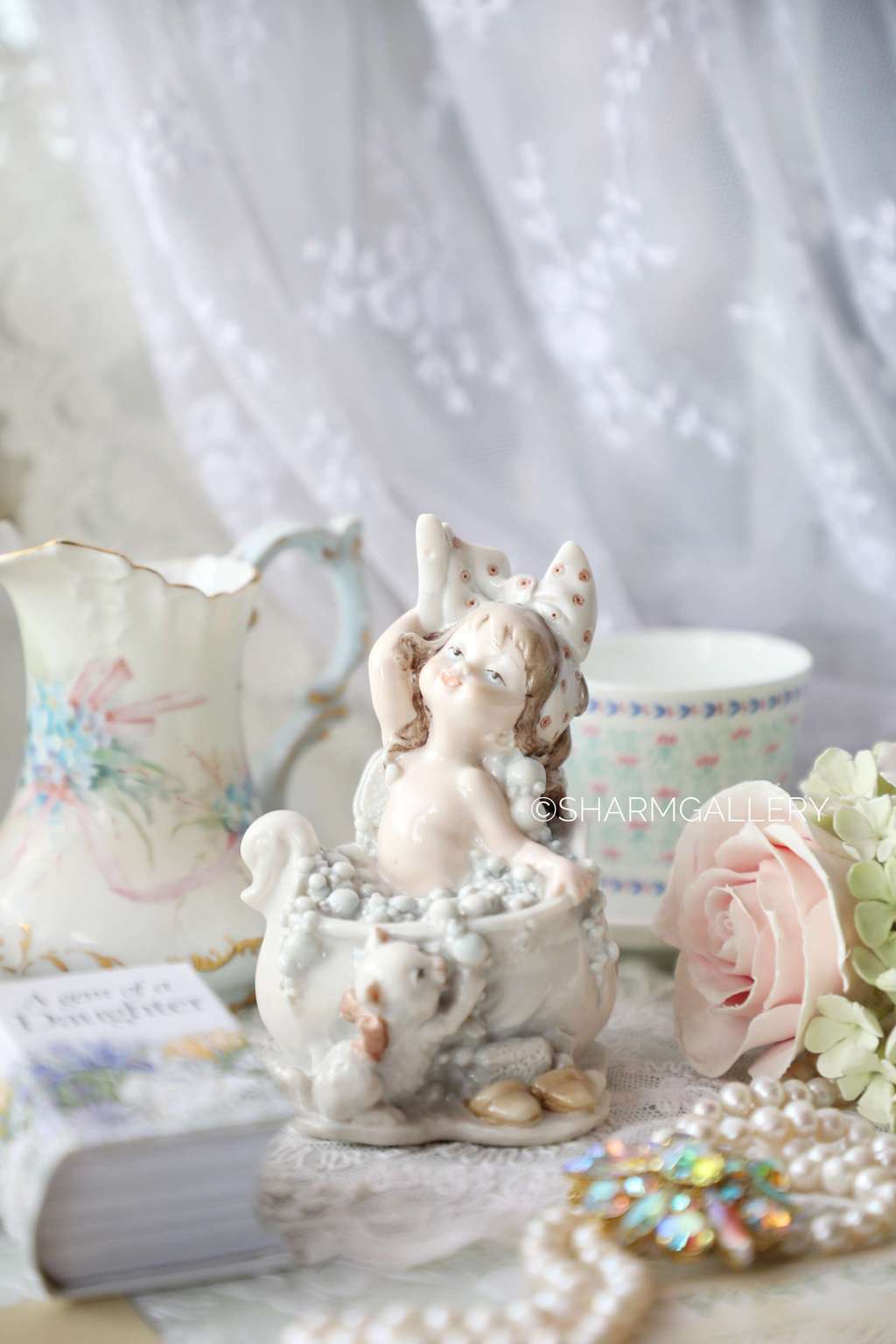 Статуэтка Девочка в ванной. Florence, Giuseppe Armani, Каподимонте Италия 1987г.