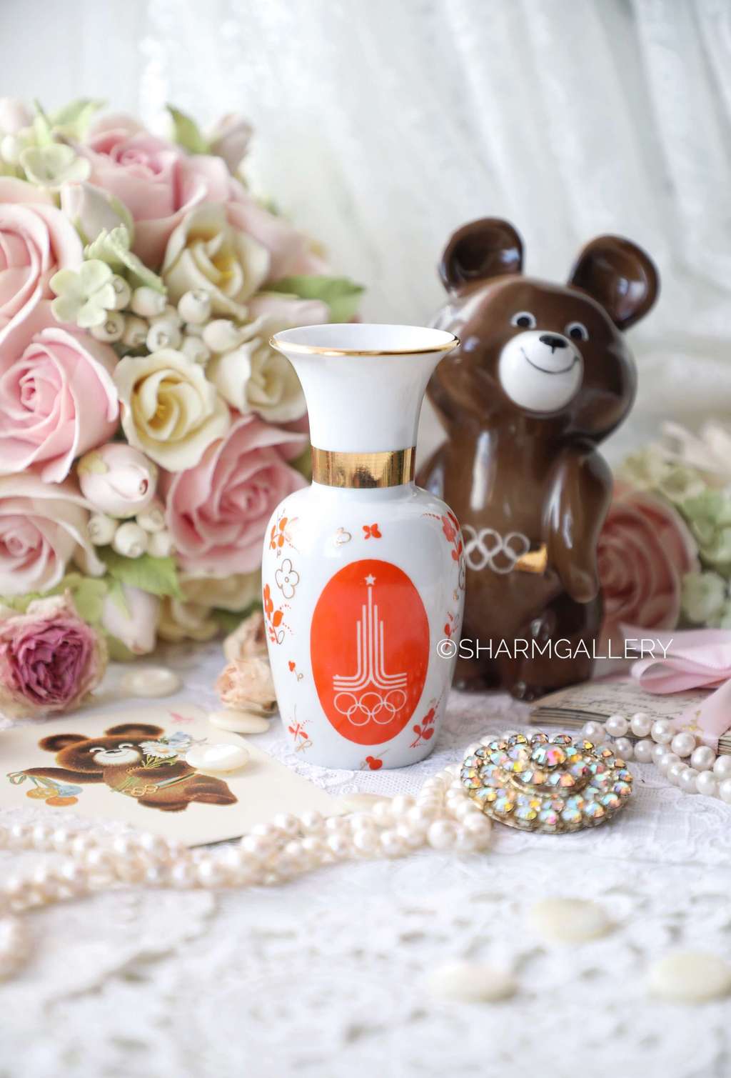 Вазочка Олимпиада 80. Фарфор ЛФЗ, СССР.