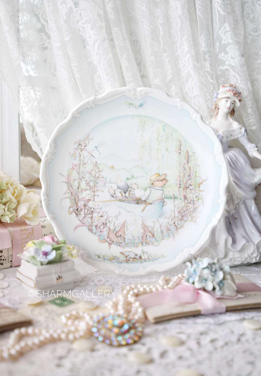 Тарелка по сказке Ветер в ивах, фарфор ROYAL DOULTON Англия 1984г.