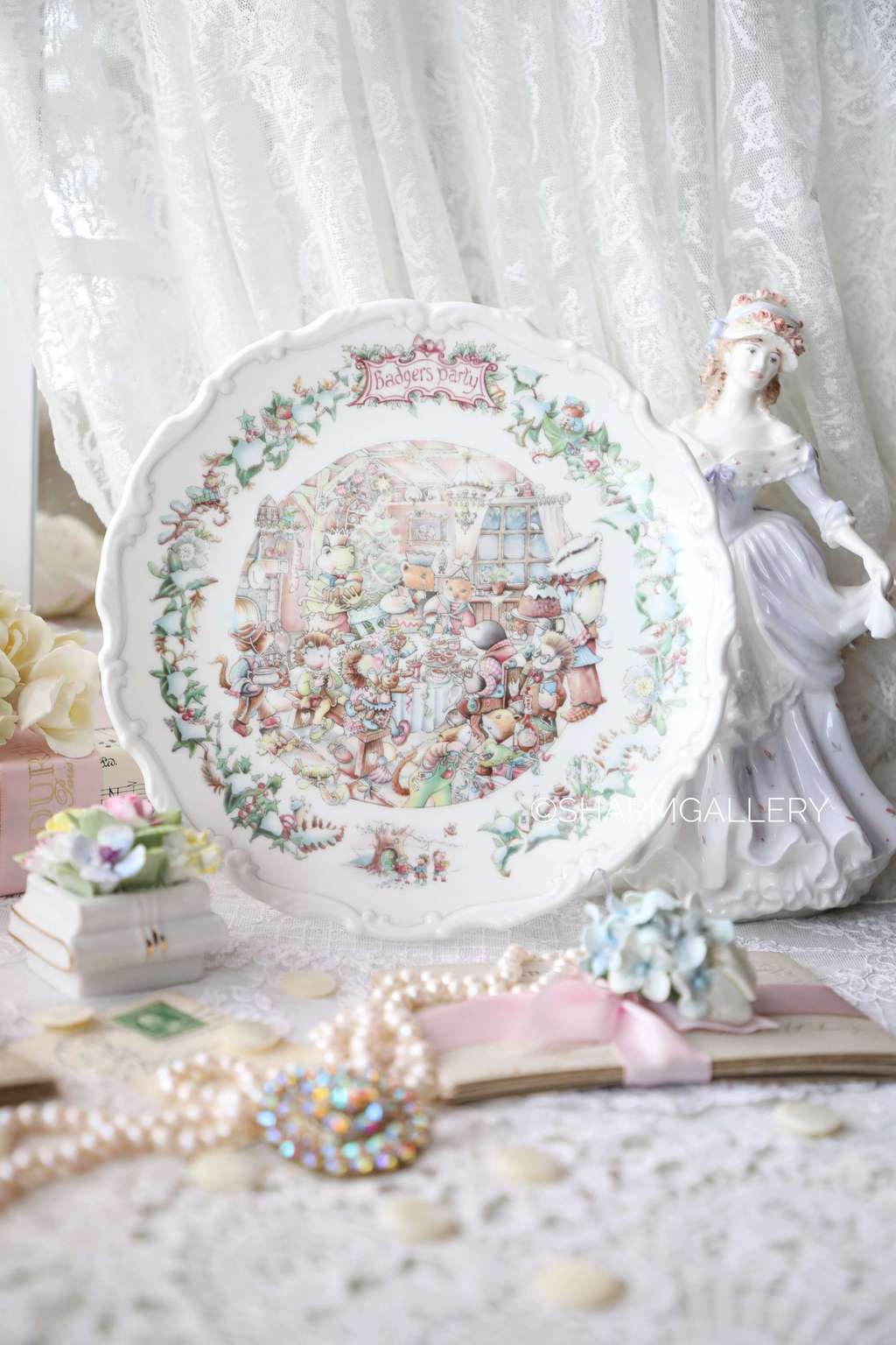 Редкая новогодняя тарелка по сказке Ветер в ивах, фарфор ROYAL DOULTON Англия 1987г.