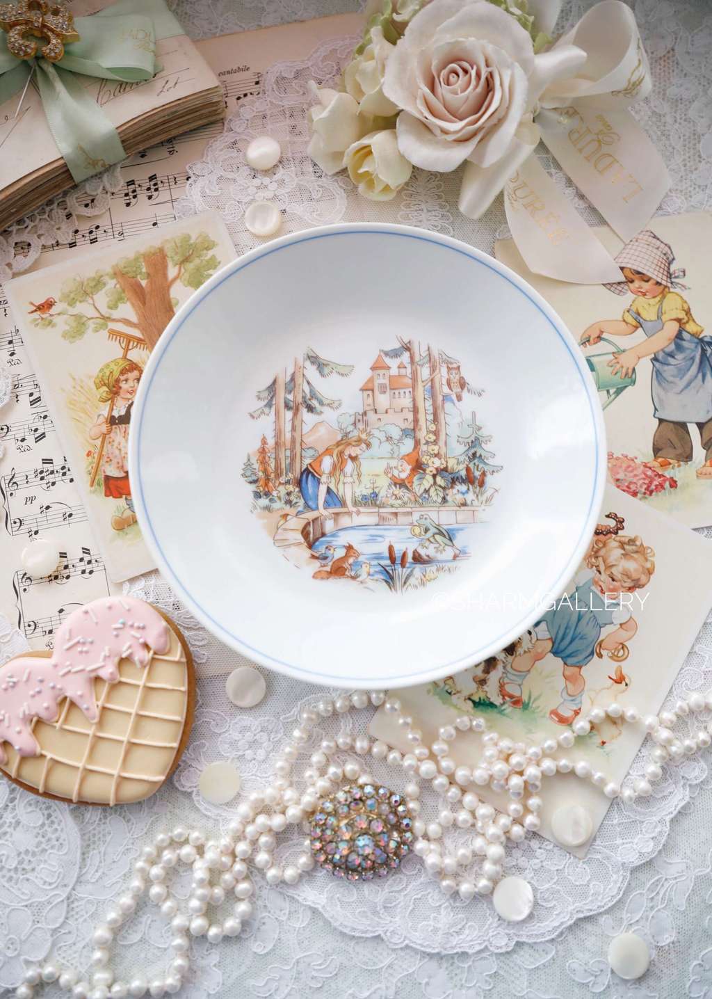 Фарфоровая тарелка - сказки "Принц лягушонок" ф-ка Кольдиц Colditz ГДР №12.