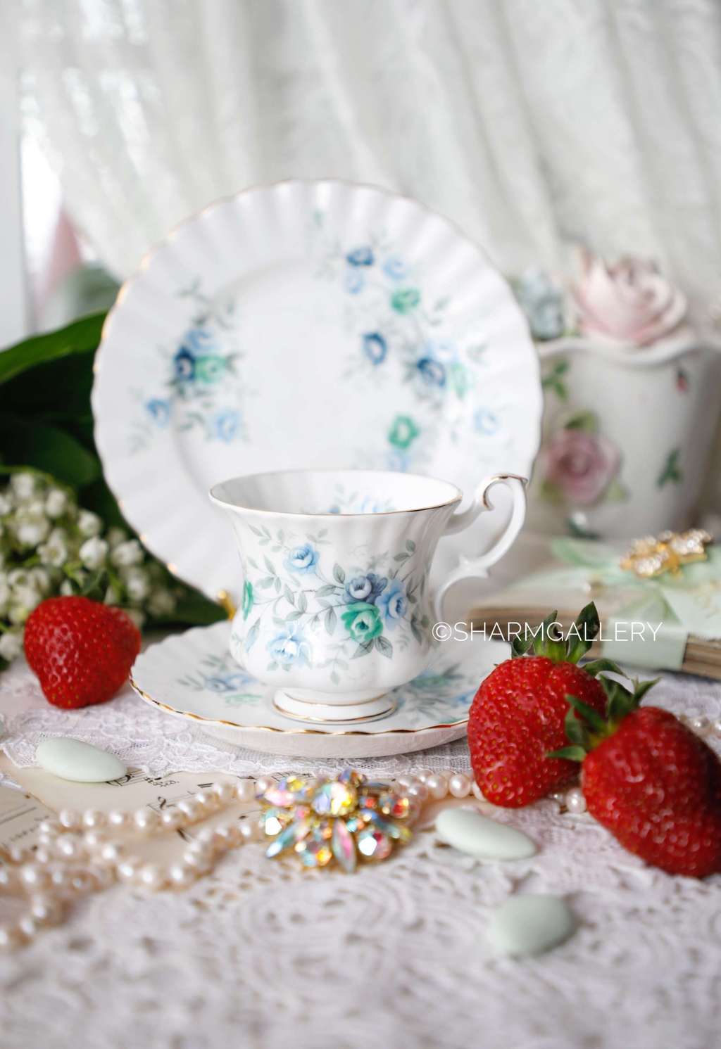 Чайно/Кофейное трио Вдохновение “Inspiration“ Royal Albert, Англия.