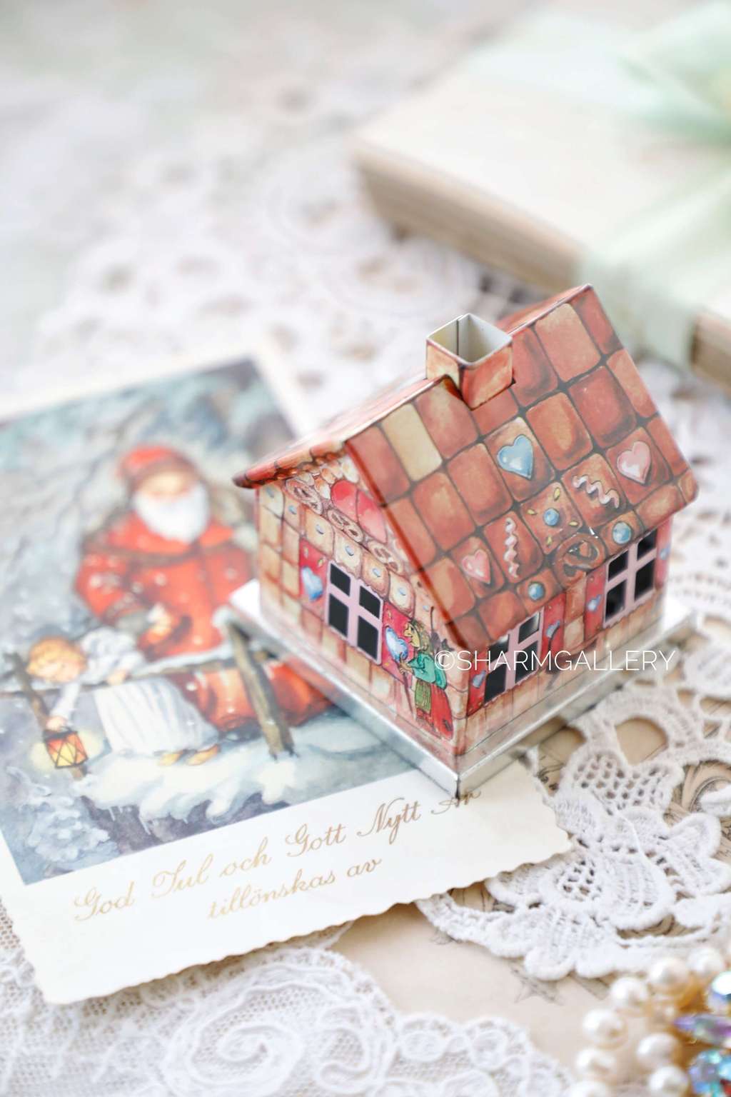 Металлический пряничный домик - ароматница, ГДР.