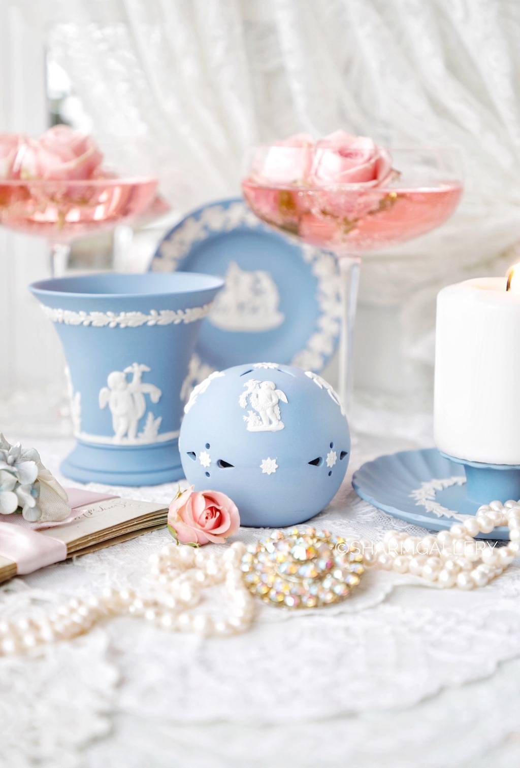 Помандер «Времена года» голубой бисквитный фарфор Веджвуд/Wedgwood, Англия.