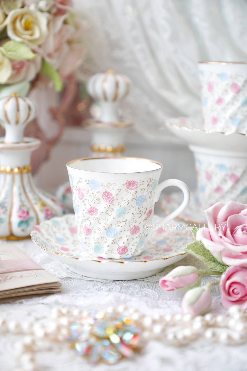 Кофейная пара "Хризантема" 155мл., костяной фарфор, ЛФЗ, СССР.