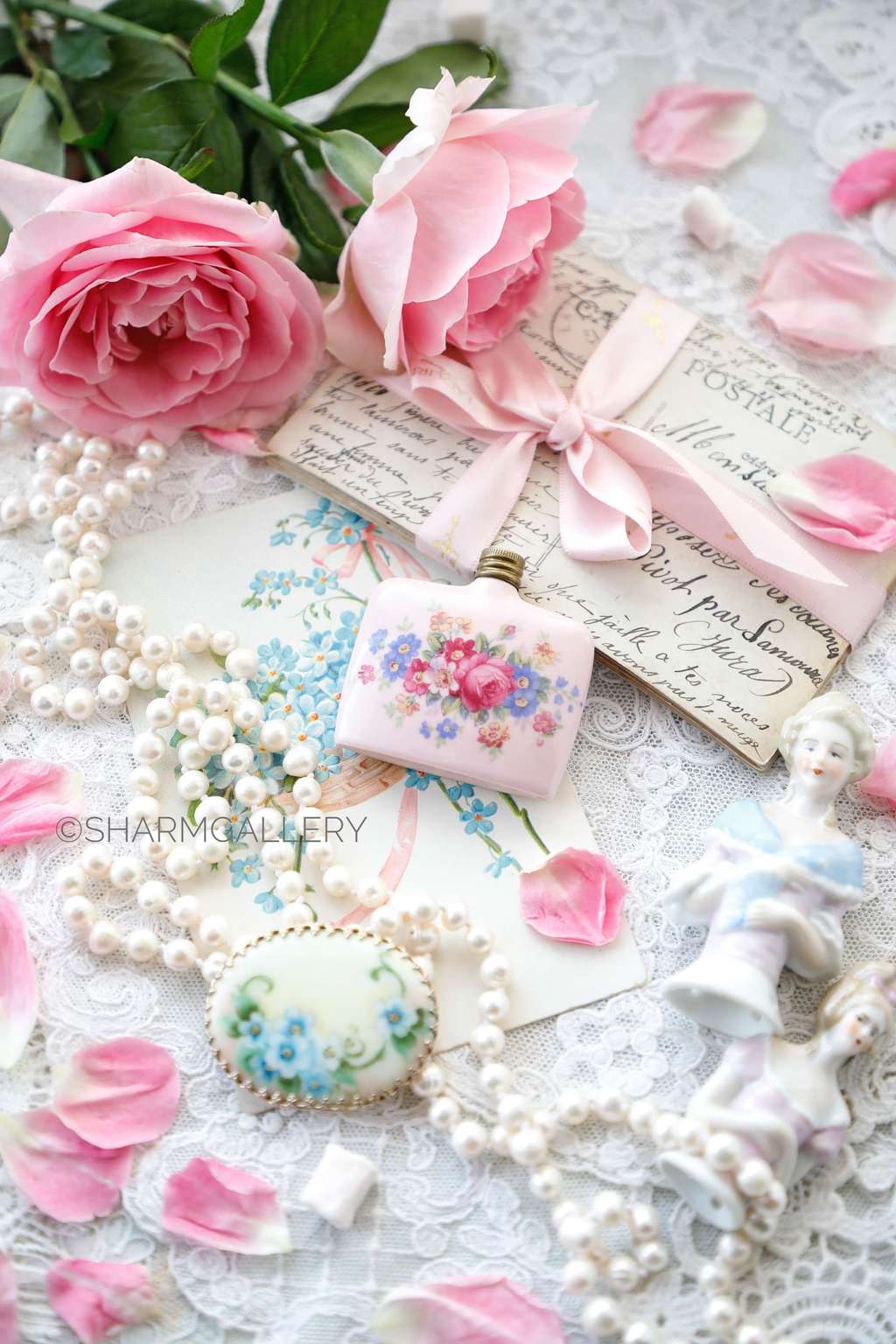 Фарфоровый флакон для духов розовый, Германия 1950-60гг.