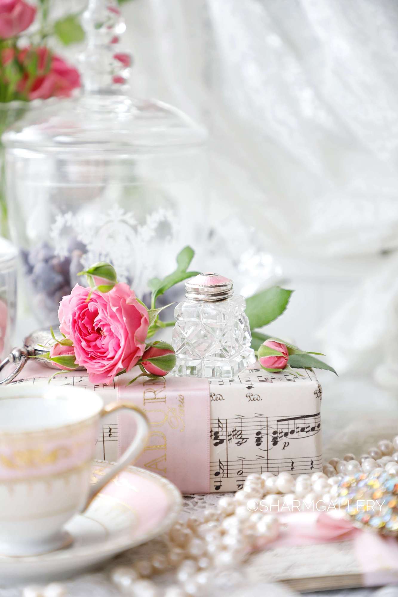 Антикварная дамская дорожная солонка, хрусталь, серебро, эмаль. Норвегия.