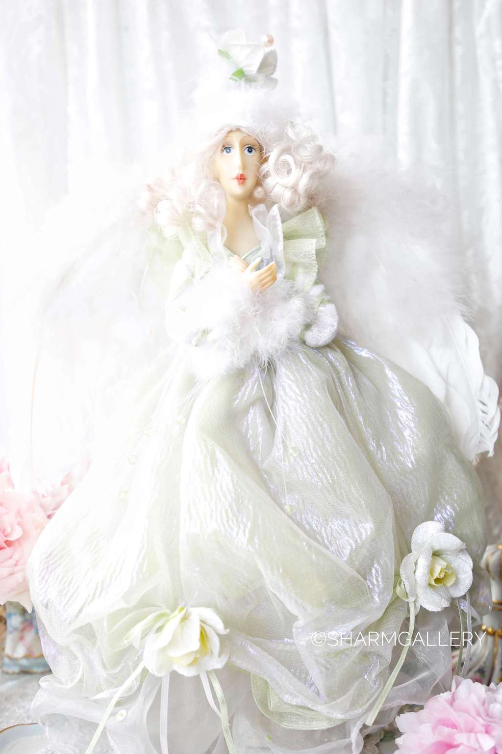 Интерьерная кукла Ангел 42см., на подставке