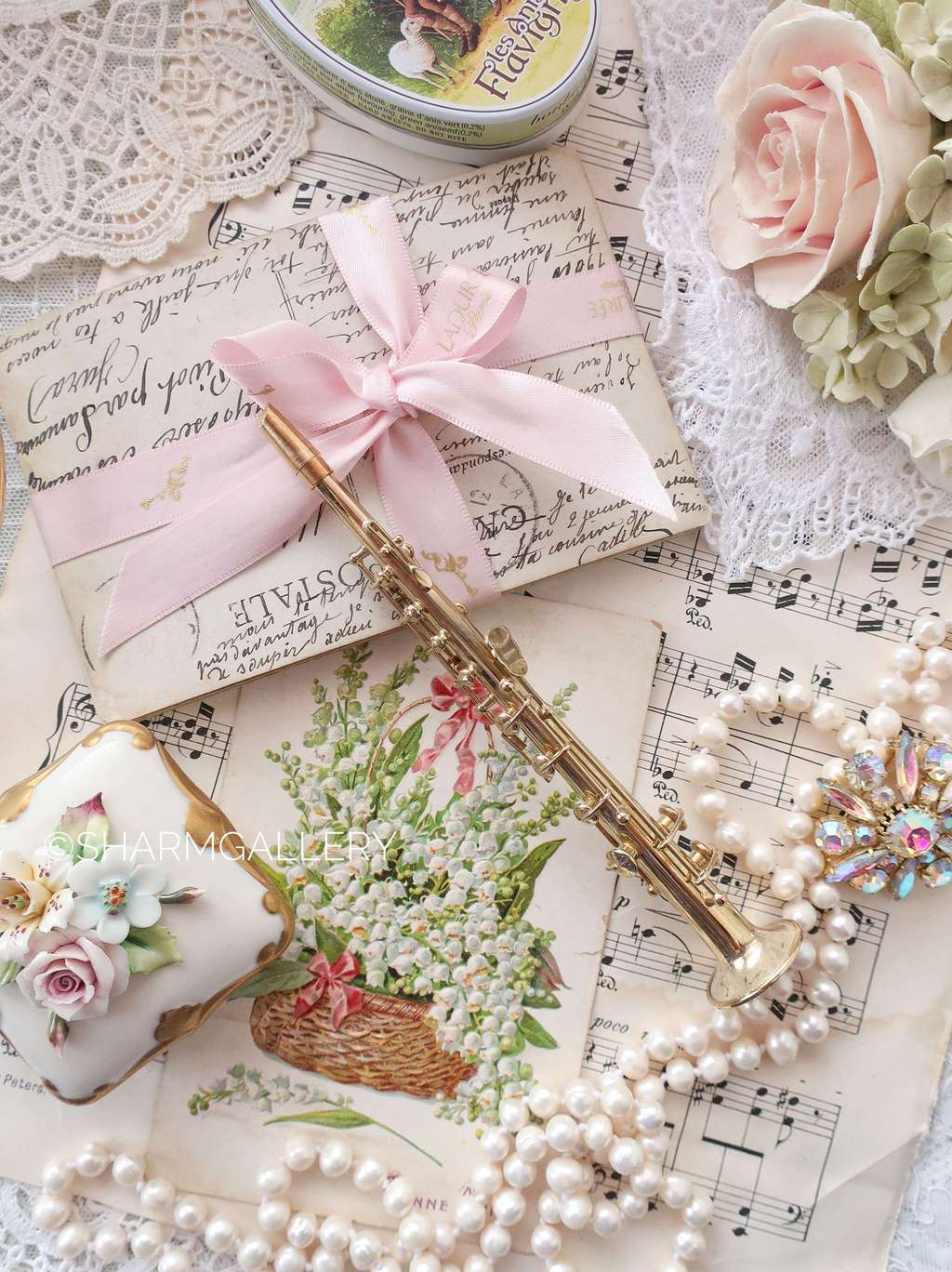 Декоративный духовой музыкальный инструмент, миниатюра. Германия.