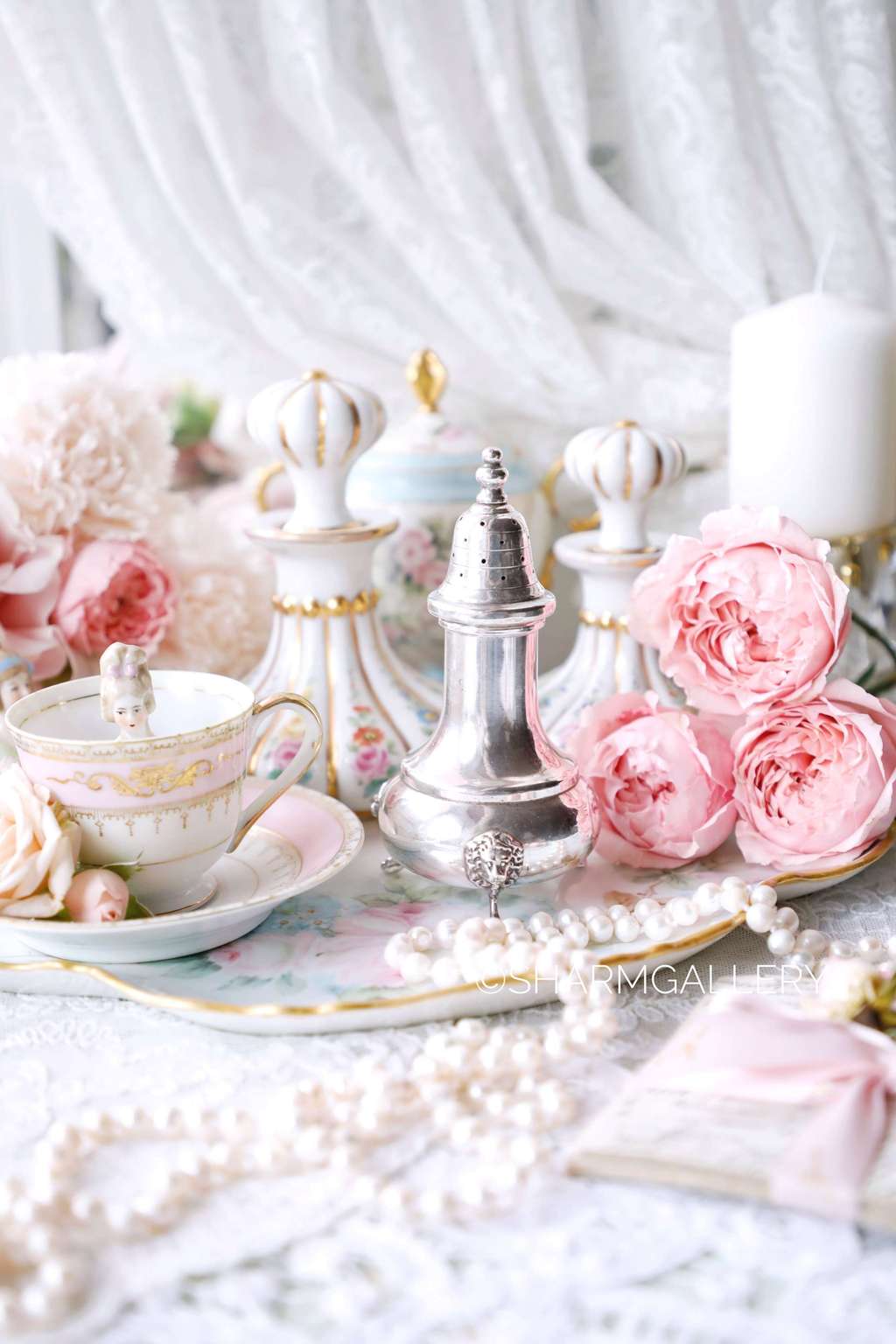 Старинная солонка на ножках со львами. Garden Silversmiths Ltd. Sterling Серебро.