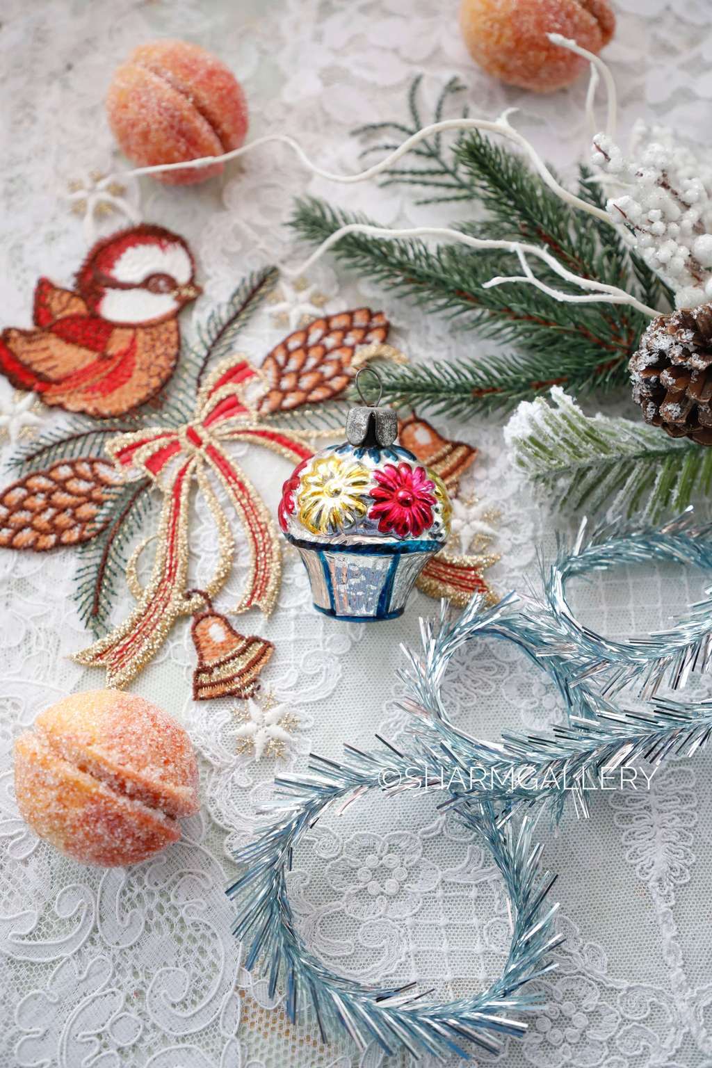 Корзина с цветами цветная №5. Елочная игрушка, стекло, СССР.