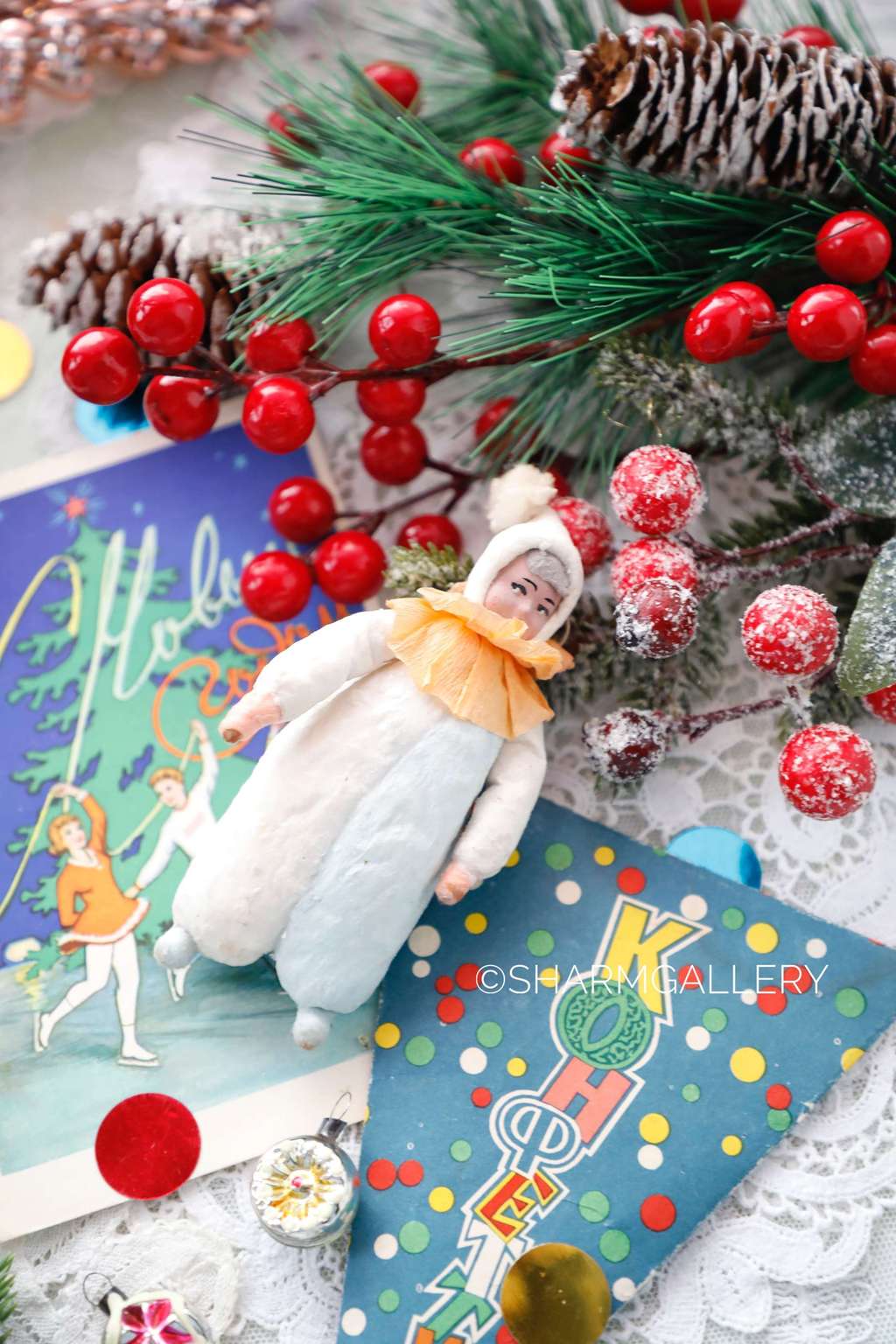 Антикварная елочная игрушка из ваты "Ребенок в костюме клоуна". СССР