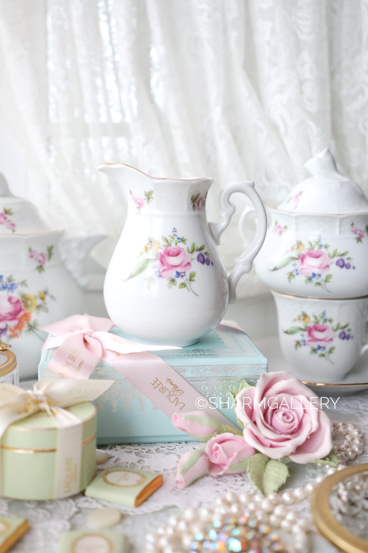 Молочник «Мейсенский букет» 350мл, фарфор Thun Чехословакия.