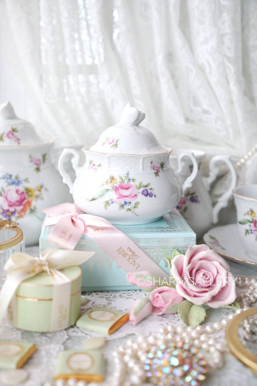 Сахарница «Мейсенский букет», фарфор Thun Чехословакия.