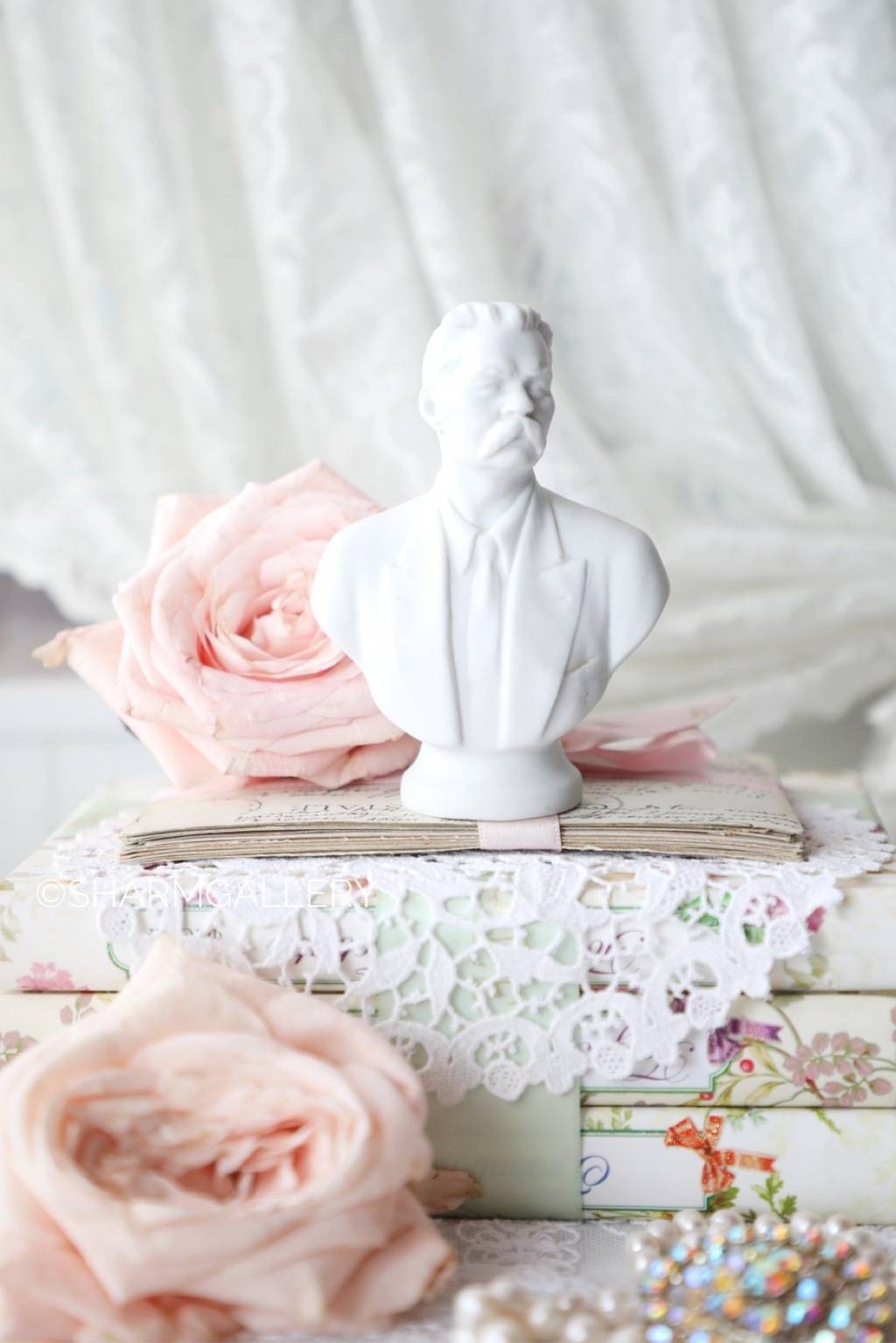 Бюст Максима Горького 10,5см. Бисквит, фарфор ЛФЗ, СССР.