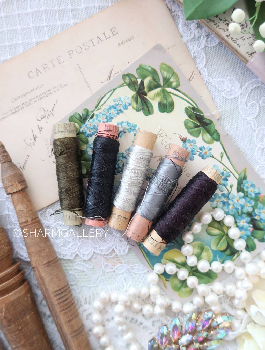 Набор ниток натуральный шелк 5шт., серо-черная цветовая гамма, СССР.