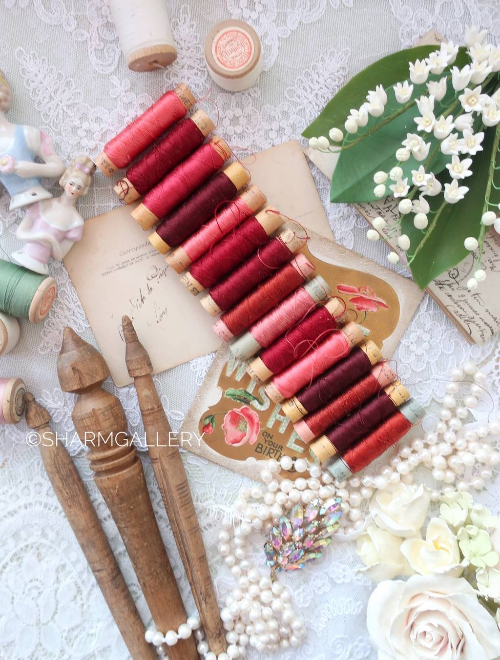 Набор ниток натуральный шелк 15шт., красно-бордовая цветовая гамма, СССР.