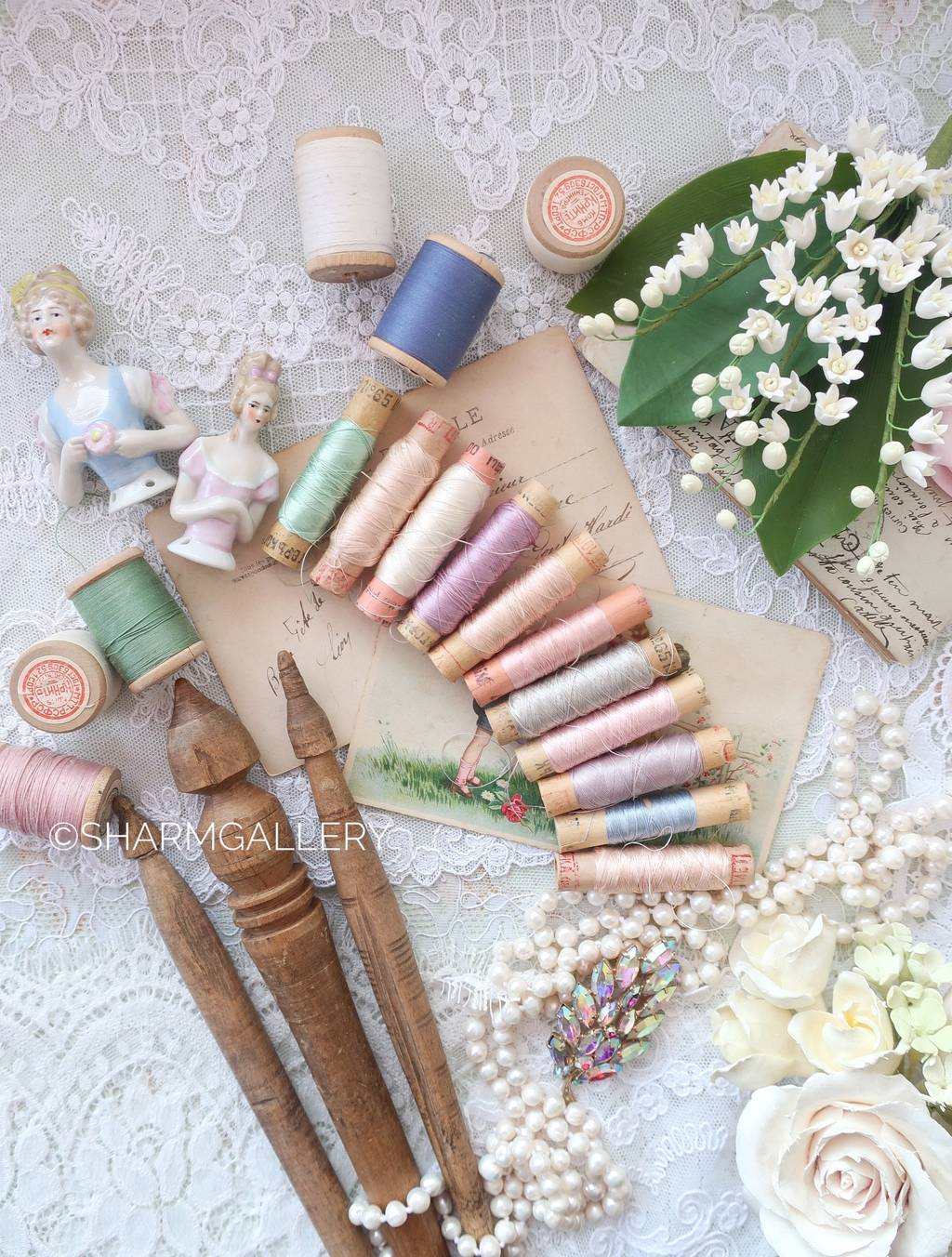 Набор ниток натуральный шелк 11шт., пастельная цветовая гамма, СССР.