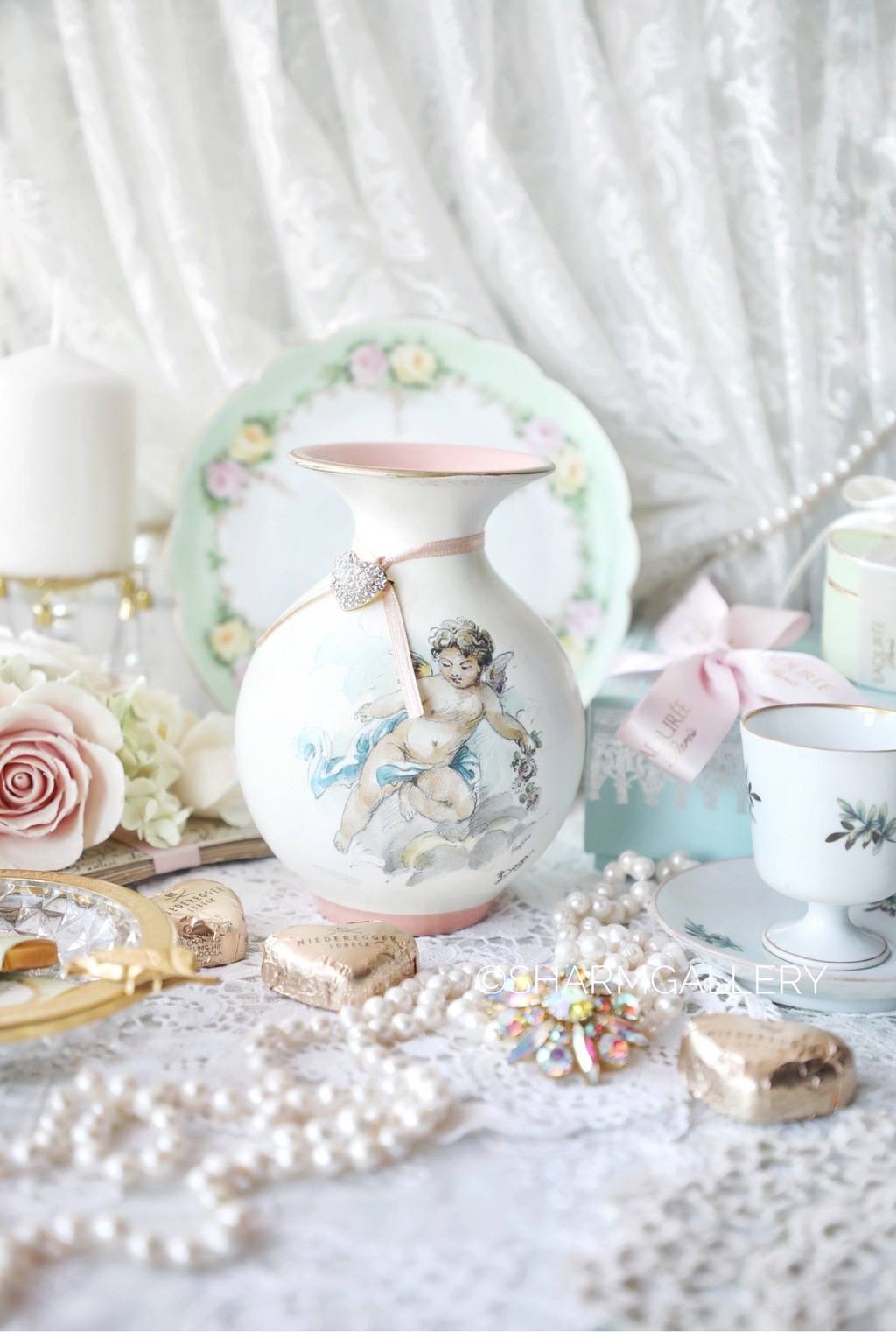 Ваза керамика ручной работы «Ангел» Италия. Микро скол.