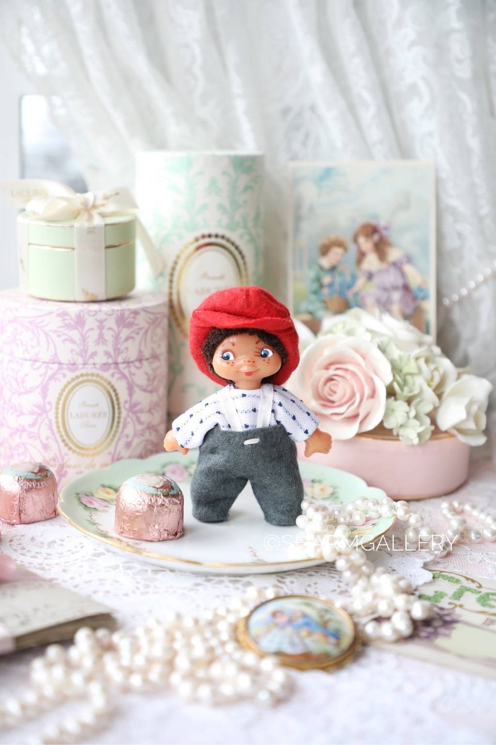 Кукла - пупс "Мальчик красной кепке" винтаж ГДР.