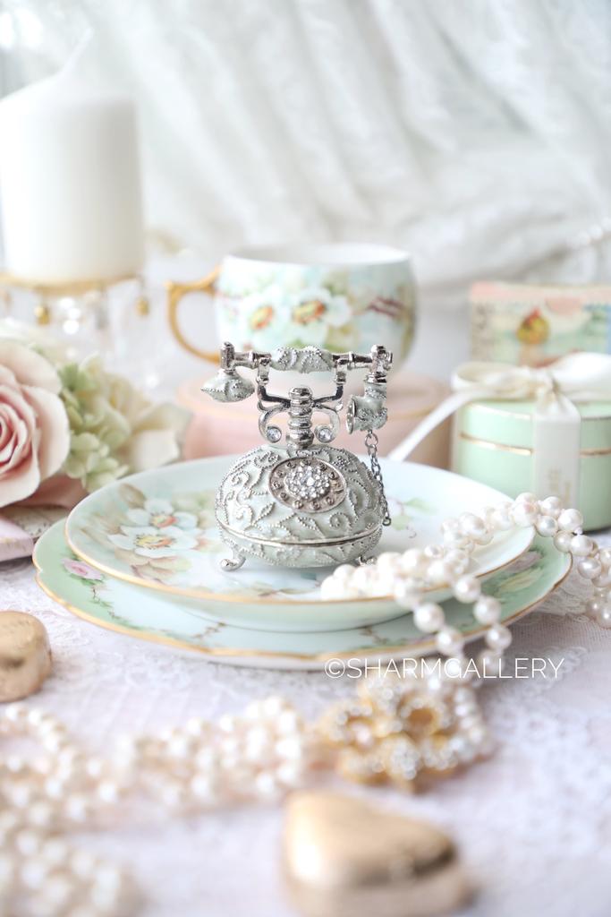 Шкатулка коллекционная «Ретро телефон» металл, стразы, эмаль Франция.