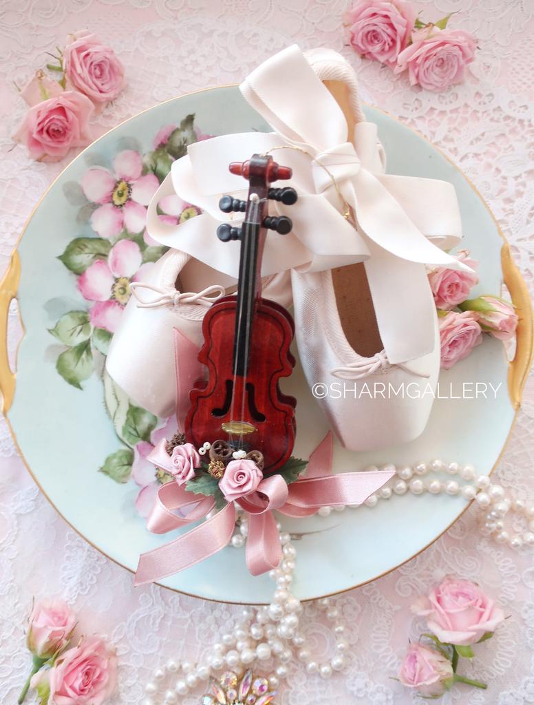 Елочная игрушка музыкальный инструмент, деревянная миниатюра. Германия.