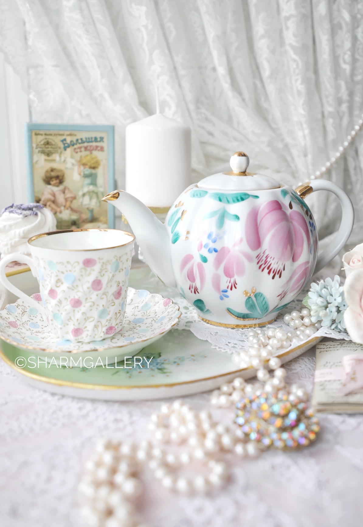 Заварочный чайник "Розовые цветы" 600мл, фарфор, роспись ЛФЗ, СССР.